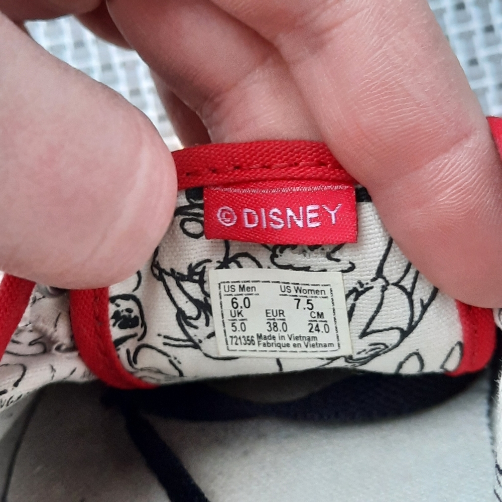 Vans x Disney Mickey Mouse 90th Anniversary Limited Edition Sneakers Rare - Picture 9 of 11